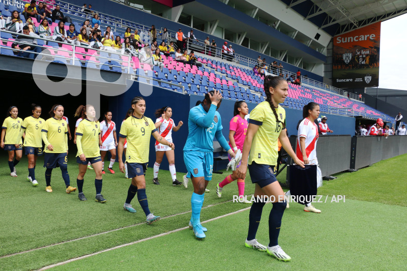 FBL FEF ECUADOR PERU FIFA AMISTOSO