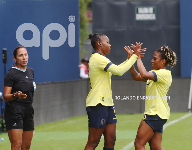 FBL FEF ECUADOR PERU FIFA AMISTOSO