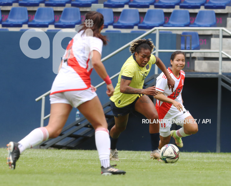FBL FEF ECUADOR PERU FIFA AMISTOSO