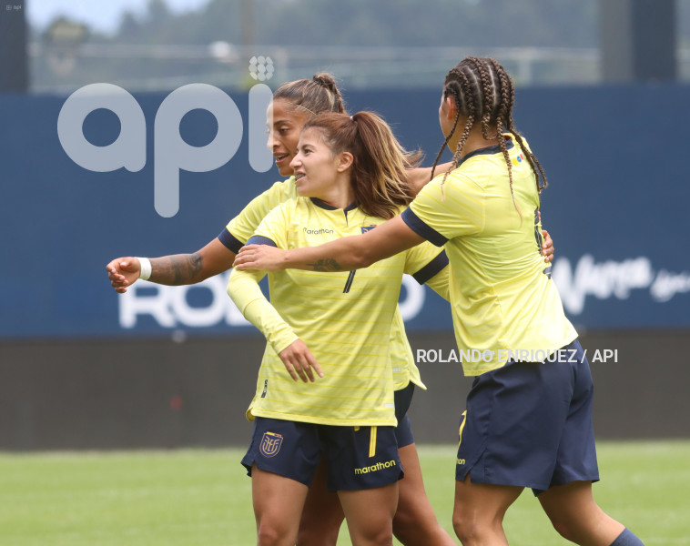 FBL FEF ECUADOR PERU FIFA AMISTOSO