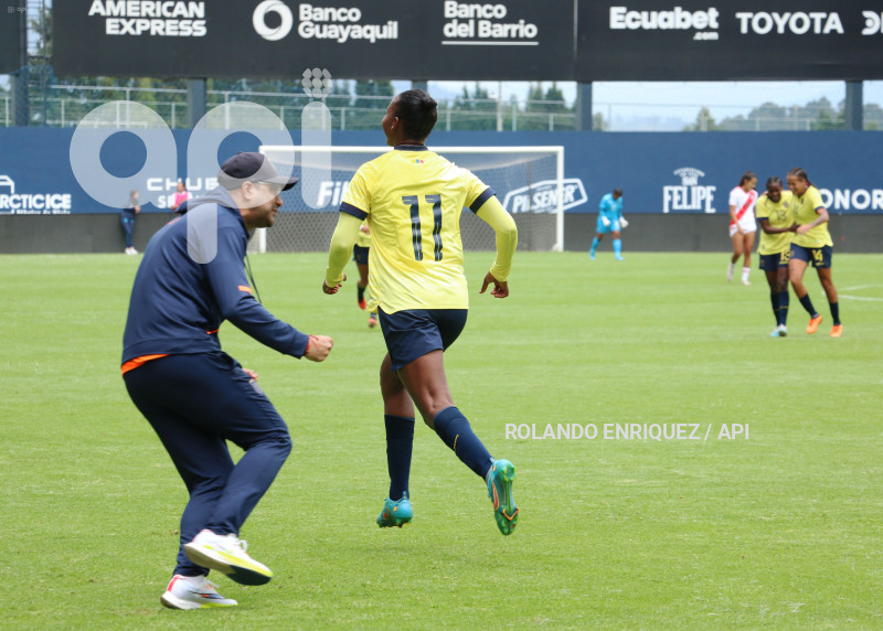FBL FEF ECUADOR PERU FIFA AMISTOSO