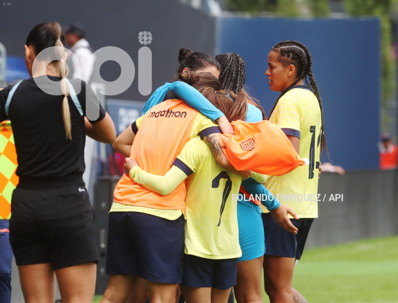 FBL FEF ECUADOR PERU FIFA AMISTOSO