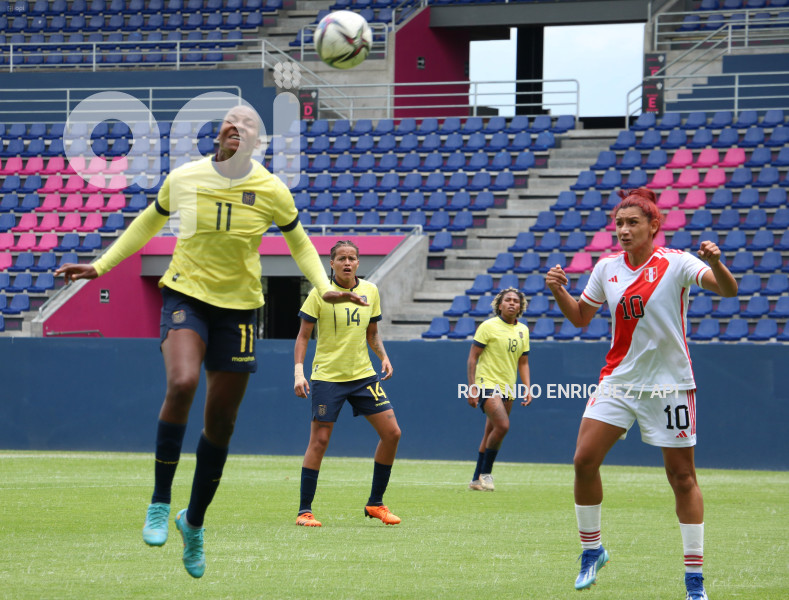 FBL FEF ECUADOR PERU FIFA AMISTOSO
