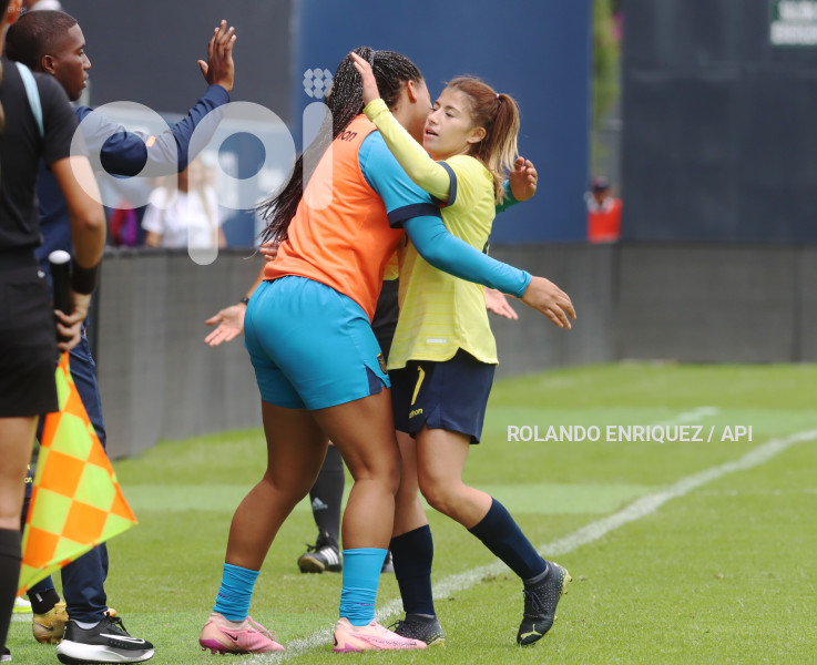 FBL FEF ECUADOR PERU FIFA AMISTOSO
