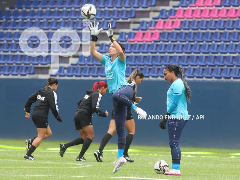 FBL FEF ECUADOR PERU FIFA AMISTOSO