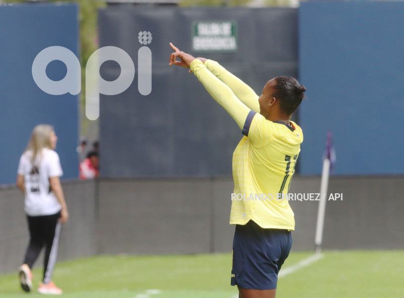 FBL FEF ECUADOR PERU FIFA AMISTOSO
