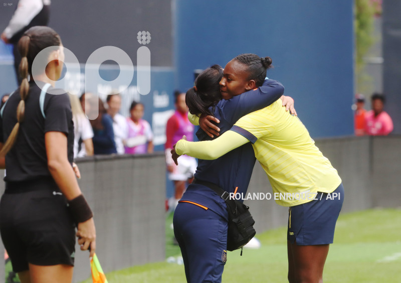 FBL FEF ECUADOR PERU FIFA AMISTOSO