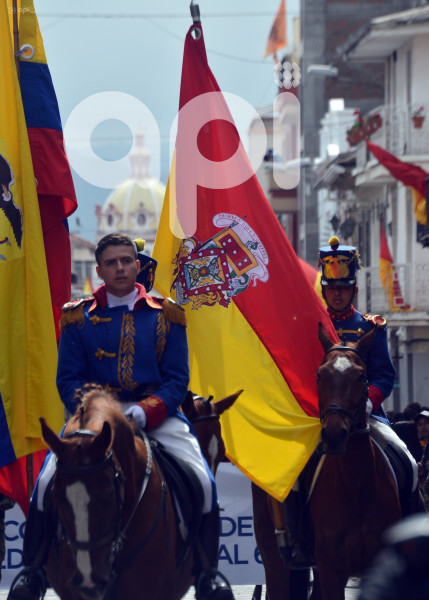 CUENCA-DESFILE ESTUDIANTIL-FIESTAS NOVIEMBRINAS