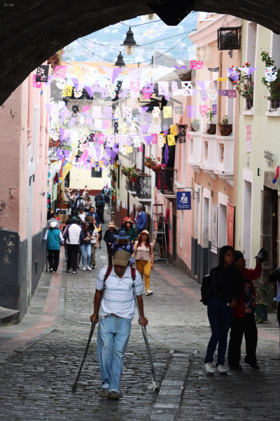 FERIADO FINADOS CALLE LA RONDA