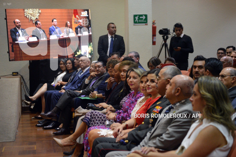 CUENCA-SESION SOLEMNE-INDEPENDENCIA