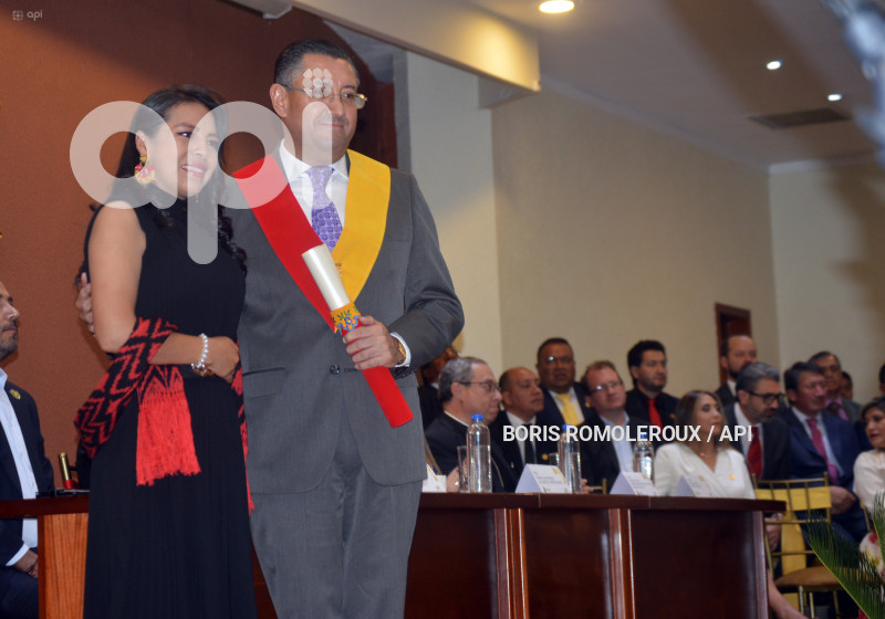 CUENCA-SESION SOLEMNE-INDEPENDENCIA