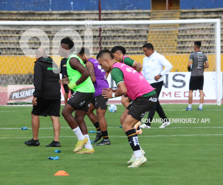 FBL-LIGAPRO-CUMBAYA-ORENSE