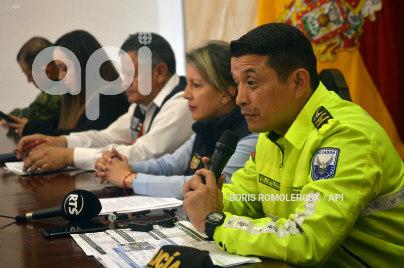 CUENCA-INFORME FERIADO GOBERNACION