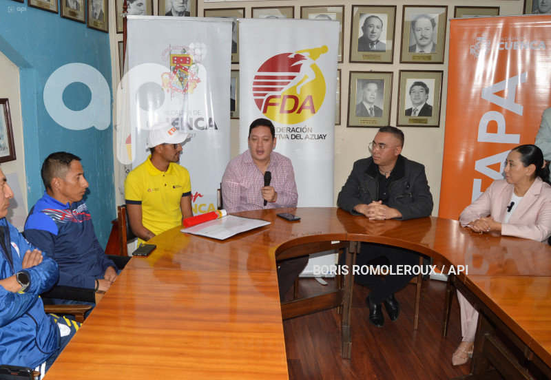 CUENCA-RECONOCIMIENTO MEDALLISTA DANIEL PINTADO