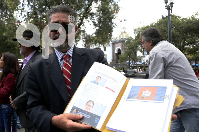 SOI GRAN COLLAR FERNANDO VILLAVICENCIO MUNICIPIO