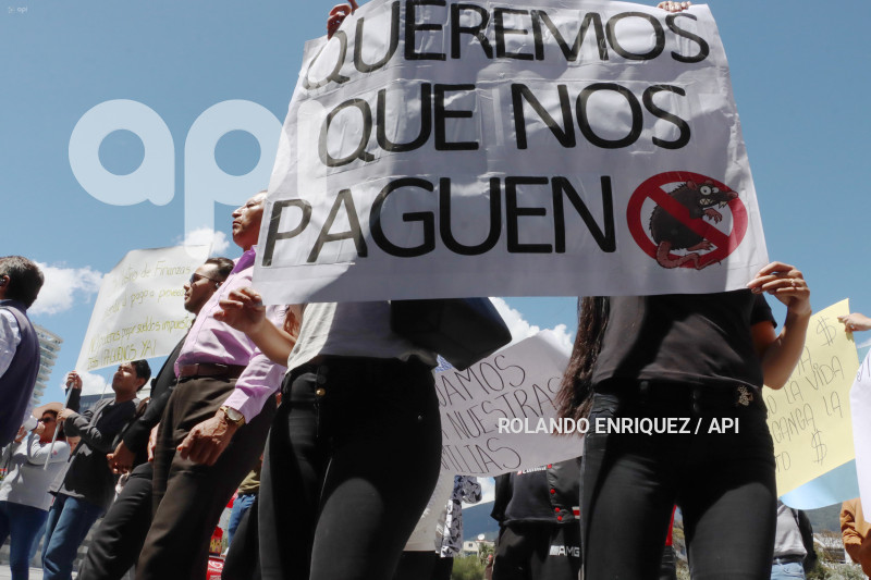 PLANTON PROVEEDORES IMPAGOS MINISTERIO FINANZAS
