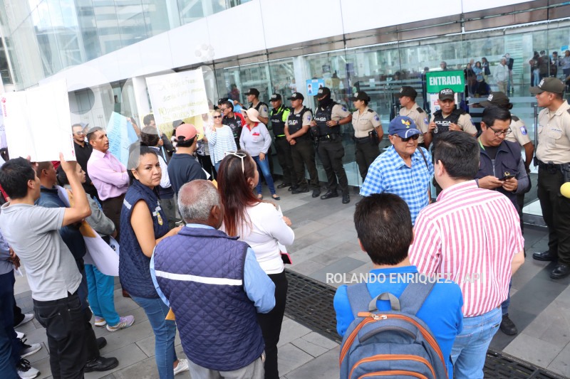 PLANTON PROVEEDORES IMPAGOS MINISTERIO FINANZAS