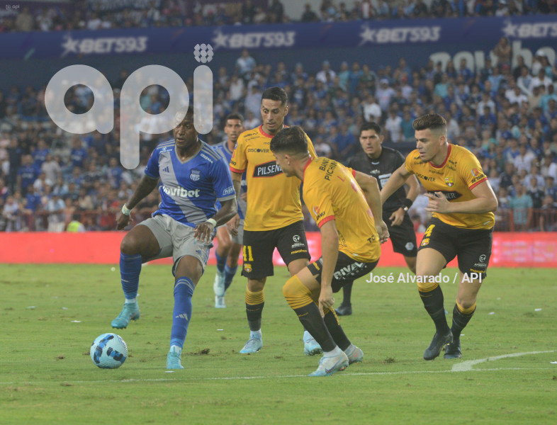 FBL-LIGAPRO-EMELEC-BARCELONA