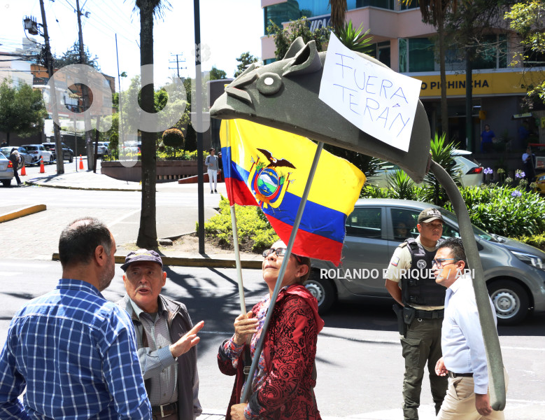 GUADERAS RECIBE DENUNCIA CONTRA WILMAN TERAN