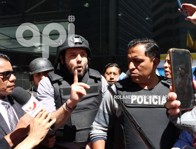 GUADERAS RECIBE DENUNCIA CONTRA WILMAN TERAN