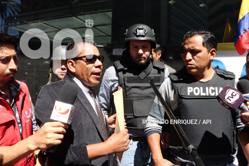 GUADERAS RECIBE DENUNCIA CONTRA WILMAN TERAN