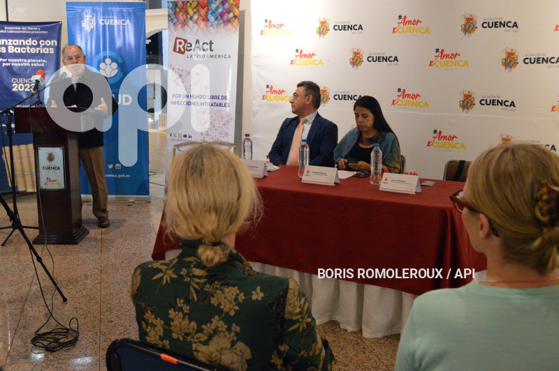 CUENCA-SEMANA MUNDIAL-RECISTENCIA ANTIMICROBIANA