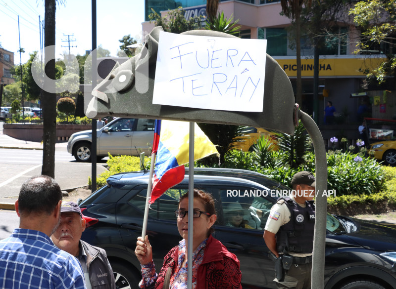 GUADERAS RECIBE DENUNCIA CONTRA WILMAN TERAN