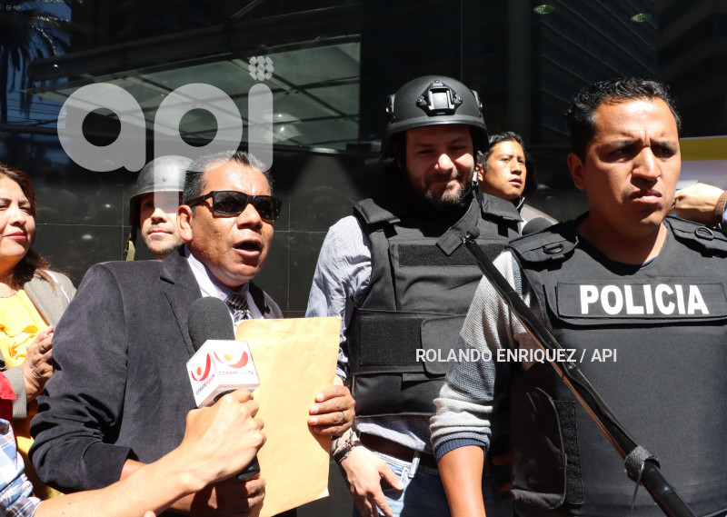 GUADERAS RECIBE DENUNCIA CONTRA WILMAN TERAN