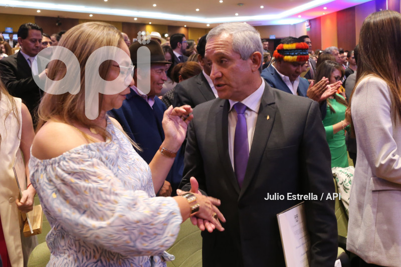 POL ENTREGA CREDENCIALES ASAMBLEA