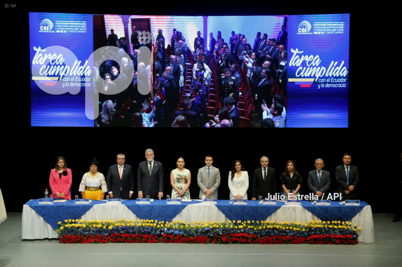 POL ENTREGA CREDENCIALES PRESIDENTE VICEPRESIDENTA