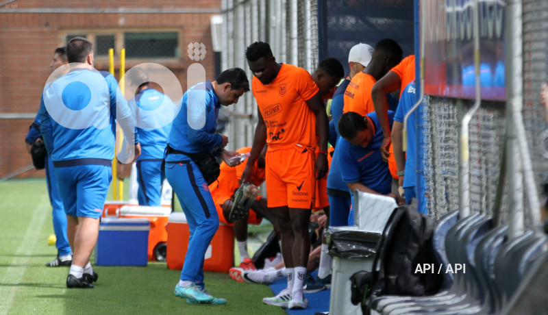 ENTRENAMIENTO SELECCION ECUADOR