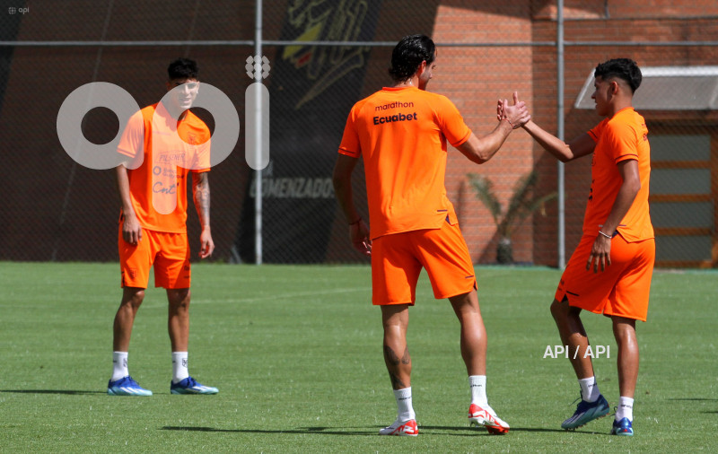 ENTRENAMIENTO SELECCION ECUADOR