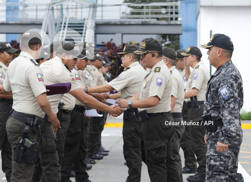 GYE-RECONOCIMIENTO POLICIAS