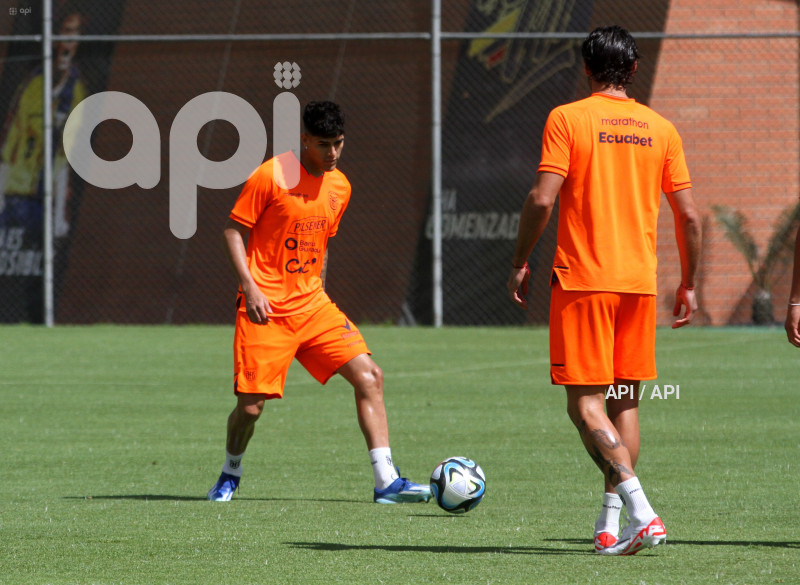 ENTRENAMIENTO SELECCION ECUADOR