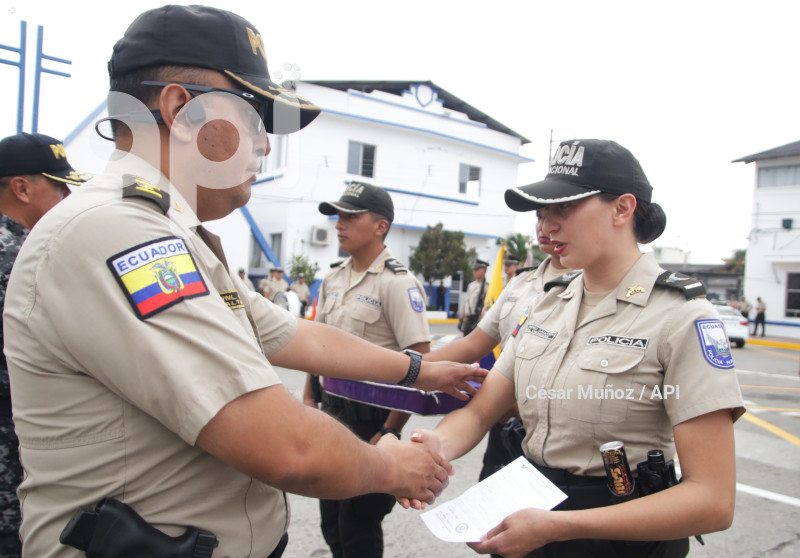 GYE-RECONOCIMIENTO POLICIAS