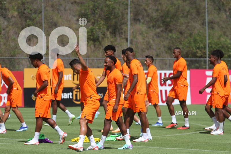 ENTRENAMIENTO SELECCION ECUADOR