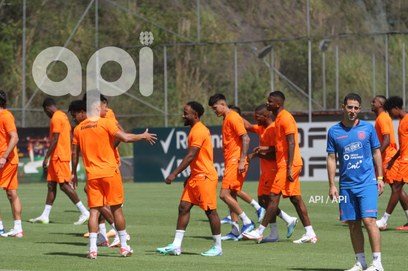 ENTRENAMIENTO SELECCION ECUADOR