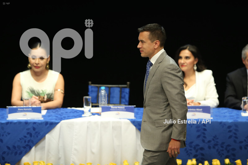 POL ENTREGA CREDENCIALES PRESIDENTE VICEPRESIDENTA