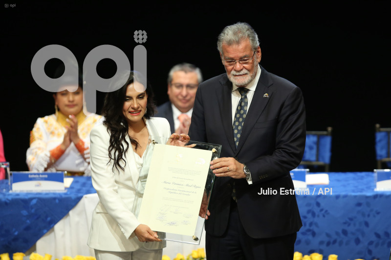 POL ENTREGA CREDENCIALES PRESIDENTE VICEPRESIDENTA