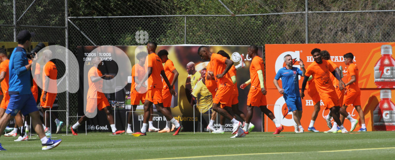 ENTRENAMIENTO SELECCION ECUADOR