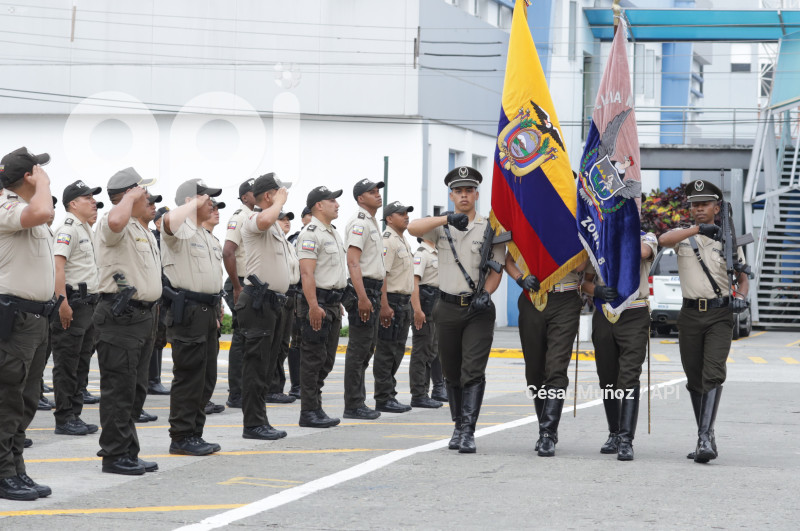GYE-RECONOCIMIENTO POLICIAS