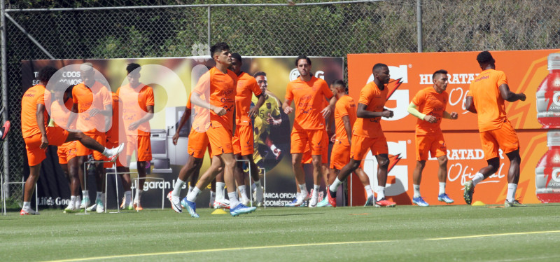 ENTRENAMIENTO SELECCION ECUADOR