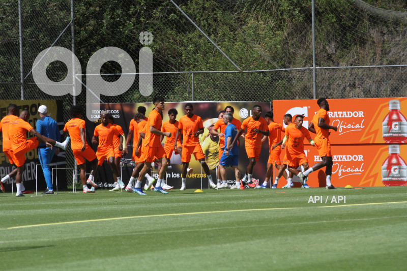 ENTRENAMIENTO SELECCION ECUADOR