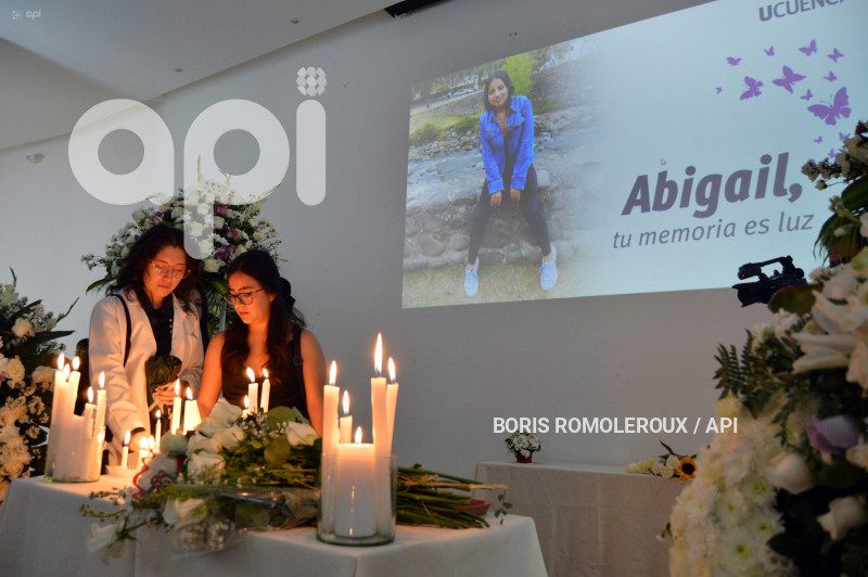 CUENCA-CAPILLA ARDIENTE-MARCHA-CASO ABIGAIL