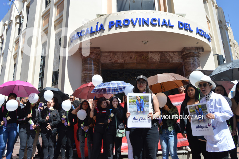 CUENCA-CAPILLA ARDIENTE-MARCHA-CASO ABIGAIL