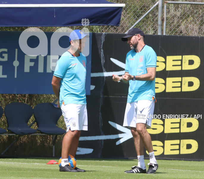 ENTRENAMIENTO SELECCIÓN ECUADOR
