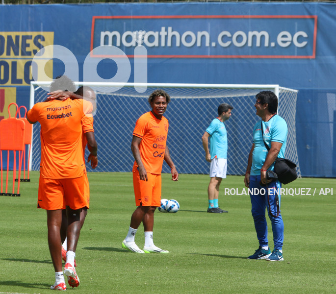 ENTRENAMIENTO SELECCIÓN ECUADOR