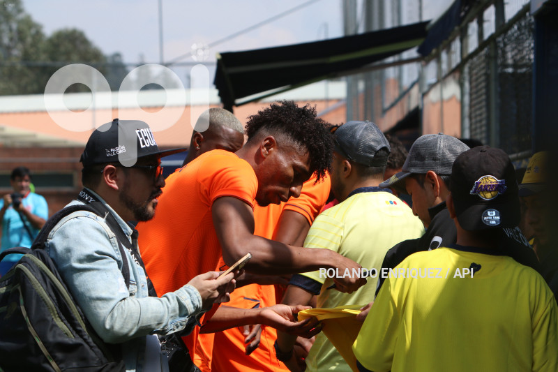 ENTRENAMIENTO SELECCIÓN ECUADOR