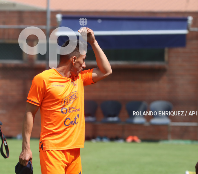 ENTRENAMIENTO SELECCIÓN ECUADOR
