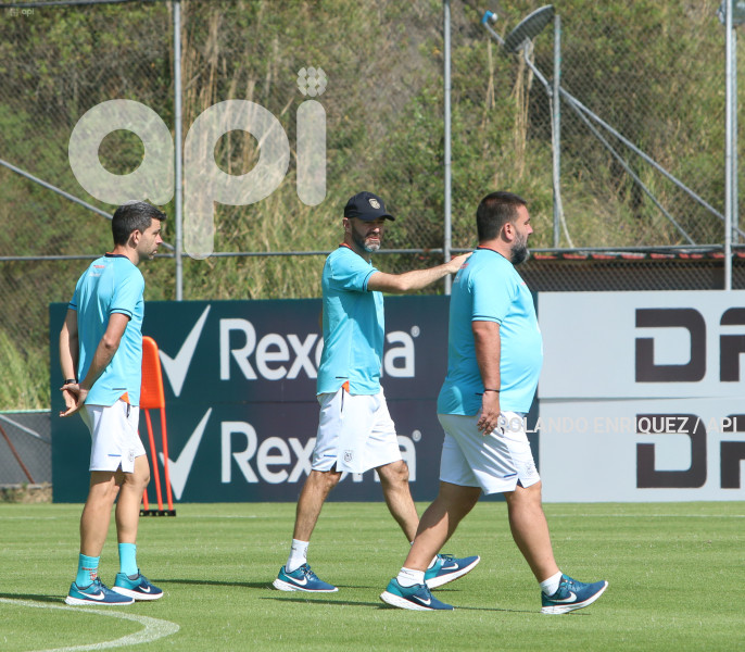 ENTRENAMIENTO SELECCIÓN ECUADOR